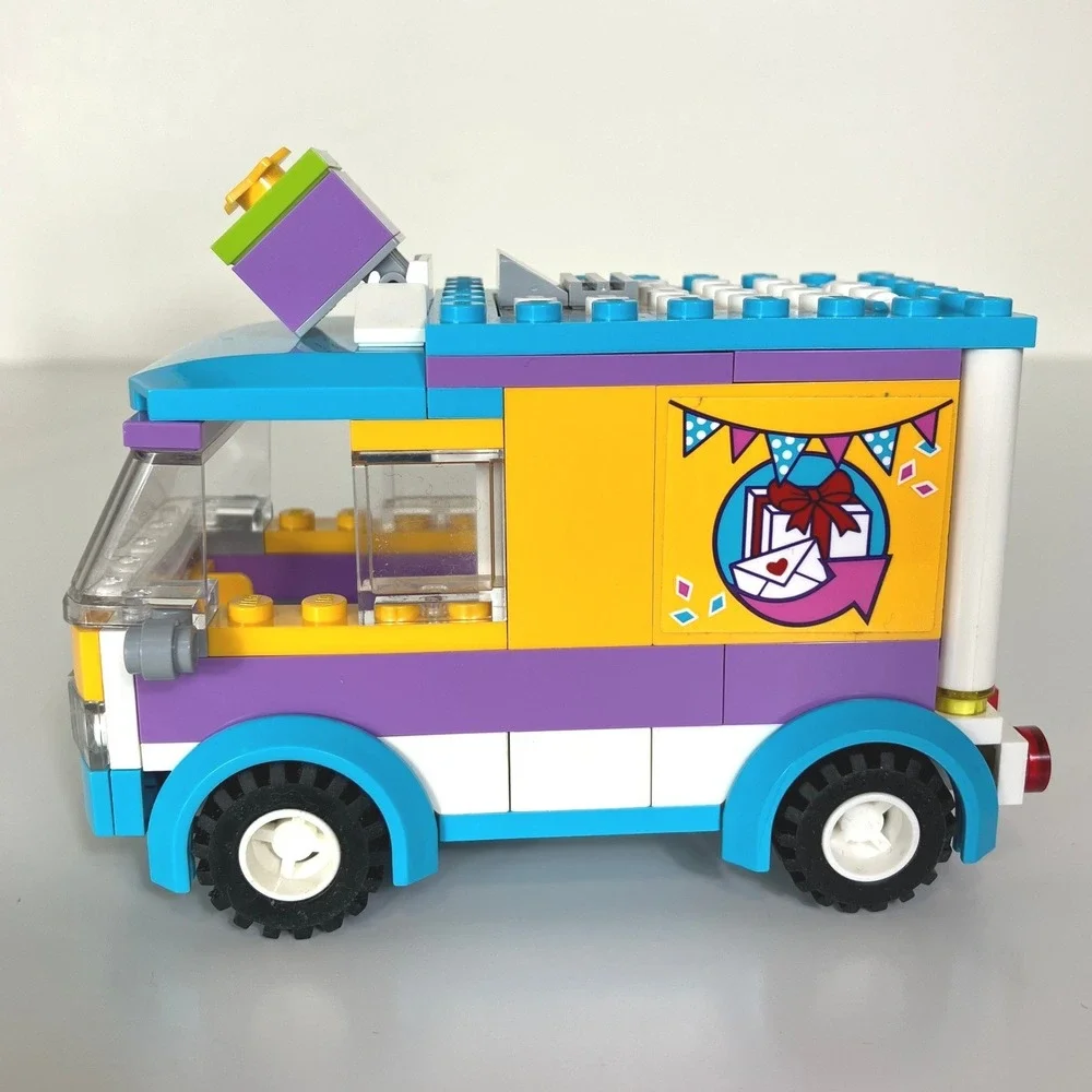 Lego Friends Heartlake Gift Delivery 41310 Retired Collectible